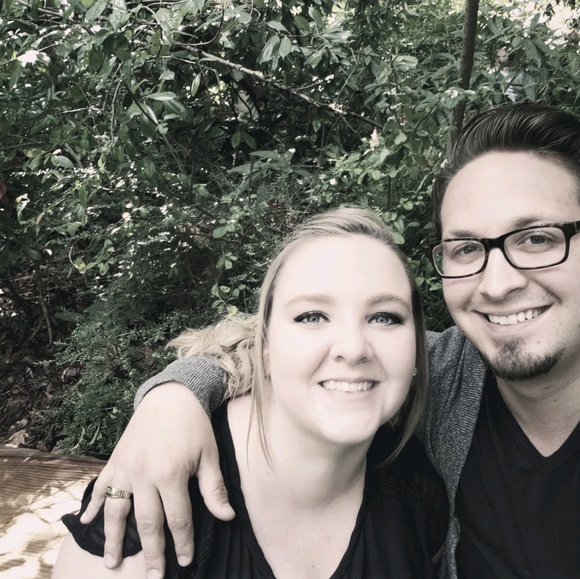 Meet your Posher, Olivia - Picture 1 of 1